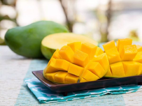 How to make Mango face pack at home