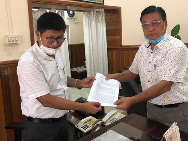 Manipur: Congress stakes claim to form govt, wants Assembly Speaker removed