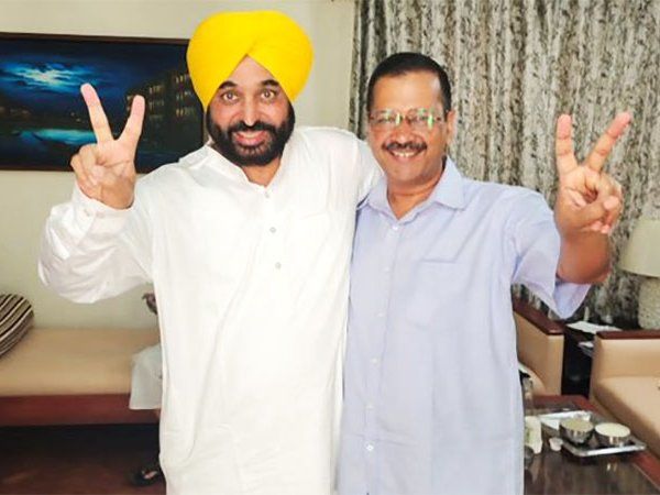"झोली भर वोट" देकर Punjab की सत्ता दिलाने वाली जनता से "Road Show" के जरिए आज रू-बरू होंगे केजरीवाल और भगवंत मान
