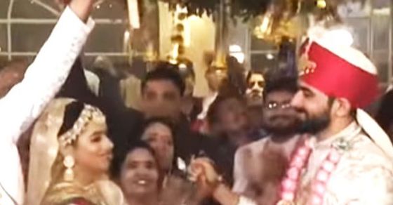 Shadi me Siti ka Viral video, seeing the bride, the groom started beating ‘whistle’, the bride also started whistling, VIRAL VIDEO |  When bridegroom whistled loudly bride started waving like this watch Viral video