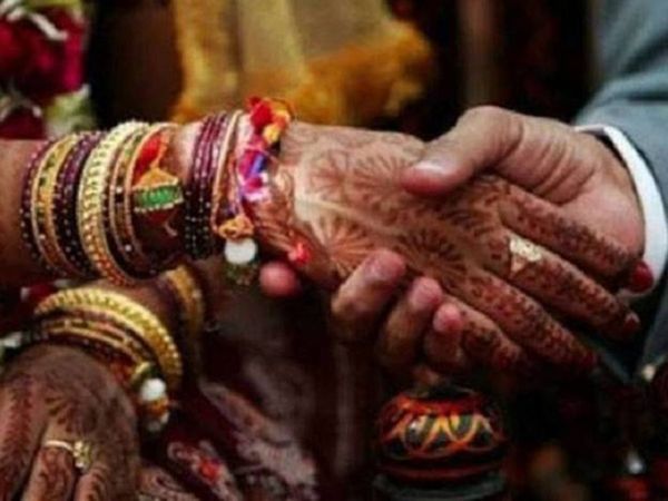  Govt to raise marriage age of women from 18 to 21 Cabinet clears proposal