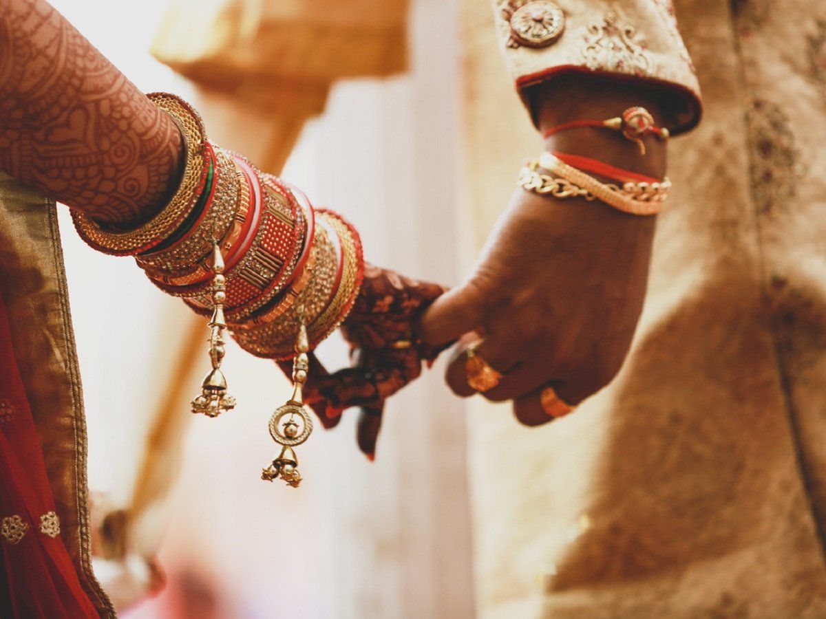 बिहार: पिता ने दर्ज कराई अपहरण की FIR, बेटी ने सोशल मीडिया पर दी शादी की जानकारी, बताया पूरा मामला