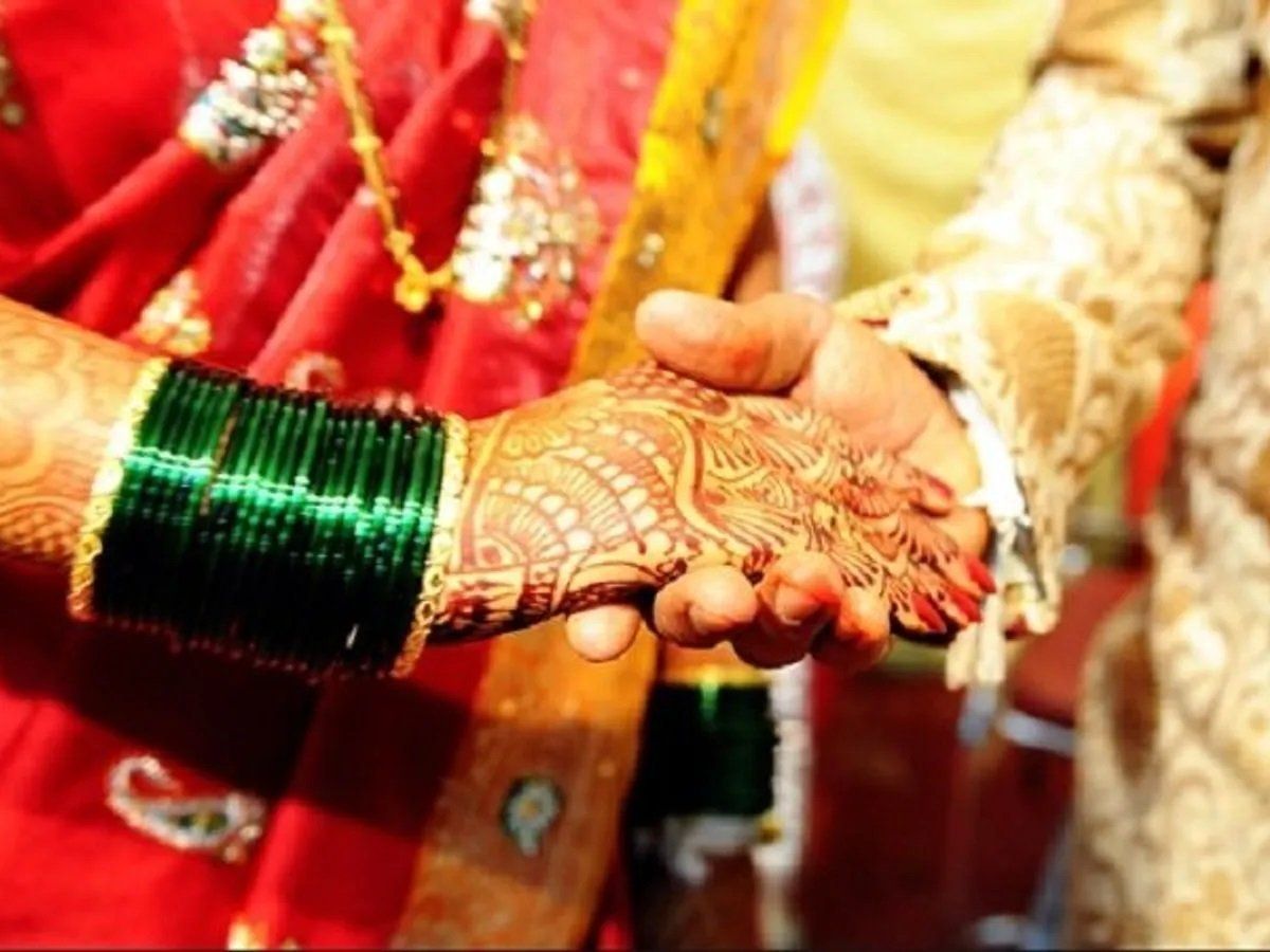 ‘लव जिहाद’ का बहाना, धर्मांतरण पर निशाना ? आखिर क्यों हो रही है इतनी चर्चा