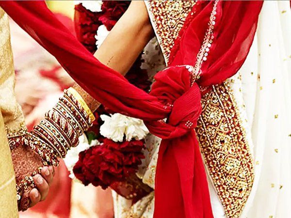 दिल्ली में 50 तो यूपी में 100 बाराती ही ले पायेगे शादी का मजा,जानें कैसे हैं 'कोरोना' नियम