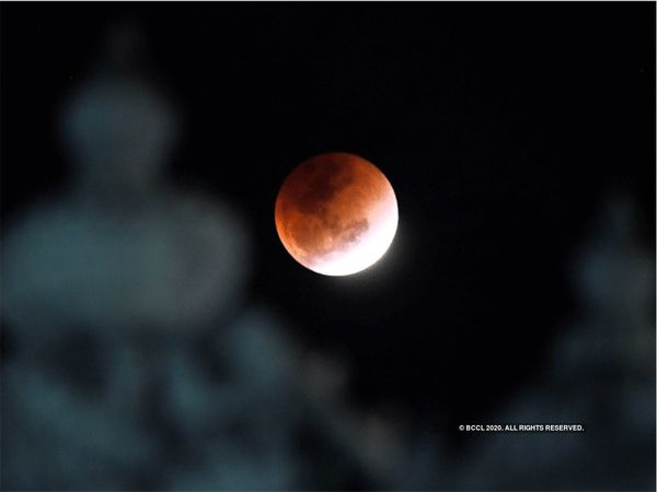 आज एक सीध में होंगे मंगल, पृथ्वी और सूर्य, वर्षों बाद बन रहा अद्भुत संयोग