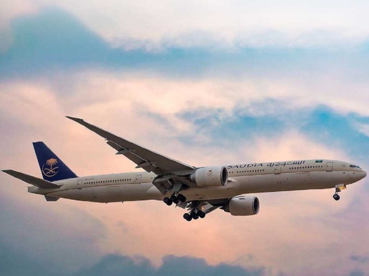 Mask Mandatory At Airports Mask Mandatory At Airports And Flights DGCA makes New Guidelines