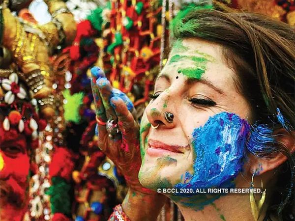 Coronavirus fear : Mathura Vrindavan Iskcon Temple appeals foreign devotees not to visit here for next two months