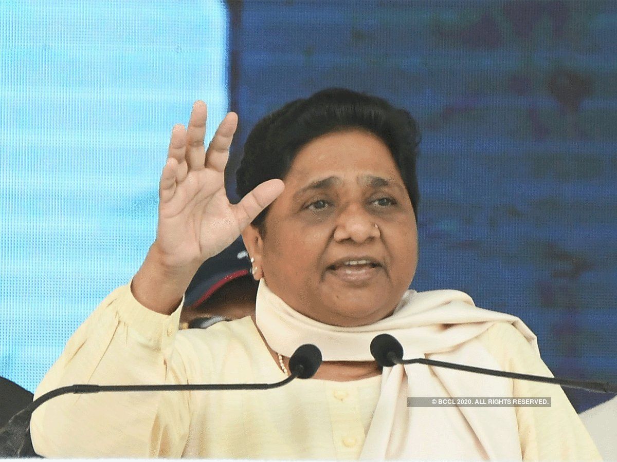 अलग पार्टी या सपा से जुड़ेंगे? मायावती को बड़ा झटका, 11 बागी विधायकों ने बढ़ाई चिंता