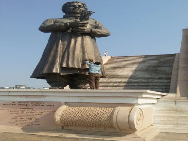 Crores spent on the monuments of Lucknow, yet the condition is poor