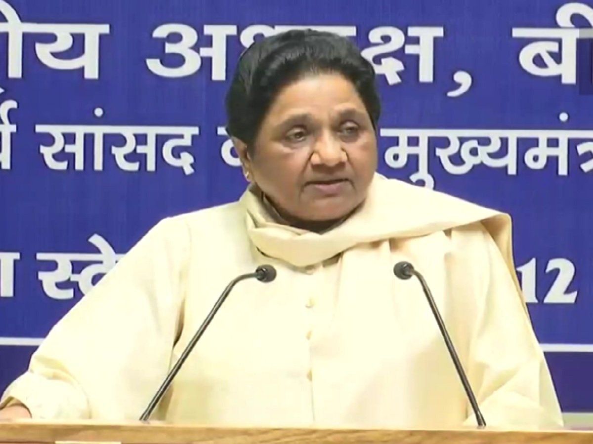 सपा-भाजपा एक ही सिक्के के दो पहलू, चुनाव को हिंदू-मुस्लिम का मामला बनाना चाहते हैं: मायावती