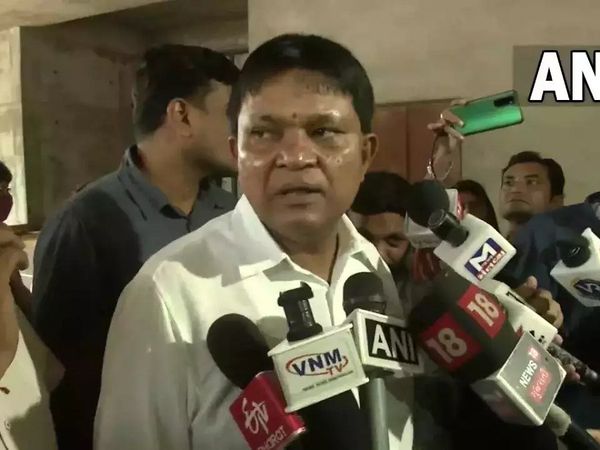 Ahmedabad : 7 dead as under-construction building lift collapses