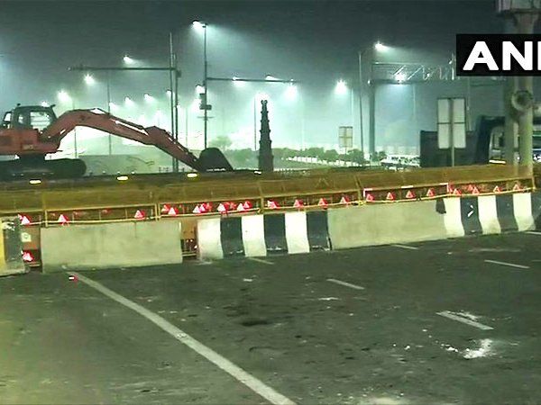 गाजीपुर बॉर्डर से दिल्ली की ओर जाने वाला मेरठ एक्सप्रेसवे पूरी तरह से बंद, किसानों की एंट्री रोकने की कवायद