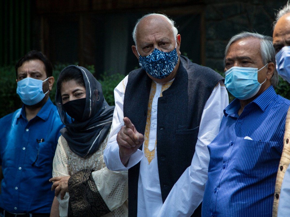 Jammu Kashmir : जम्मू-कश्मीर पर आज चर्चा, दिल्ली पहुंचे नेता, बैठक में ये लोग रहेंगे मौजूद