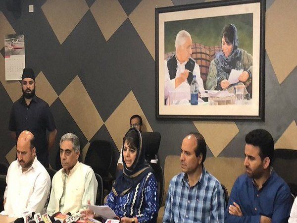 पीडीपी मुखिया महबूबा मुफ्ती को राहत नहीं, पीएसए के तहत नजरबंदी तीन महीने और बढ़ी