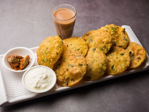 Methi poori Recipe in hindi, how to make methi poori, मेथी पूरी रेस‍िपी, मेथी से बनने वाली रेस‍िपी, मेथी की खस्‍ता पूरी, मेथी पूरी कैसे बनाते हैं, मेथी पूरी कैसे बनाई जाती है, मेथी पूरी कैसे बनती है, मेथी पूरी कैसे बनाएं 