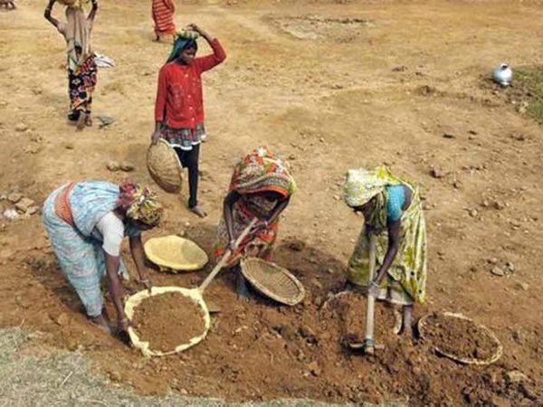 Yogi adityanath suspends secretary over irregulataries in mgnrega