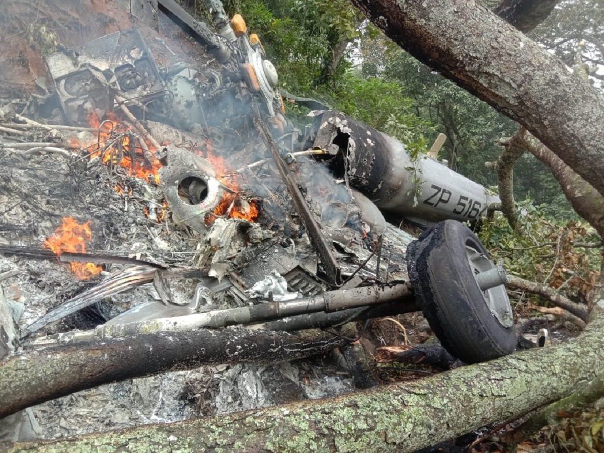 CDS Bipin Rawat Chopper Crash: फॉरेंसिक जांच के लिए भेजा गया फोन, चॉपर हादसे की रिकॉर्डिंग है दर्ज