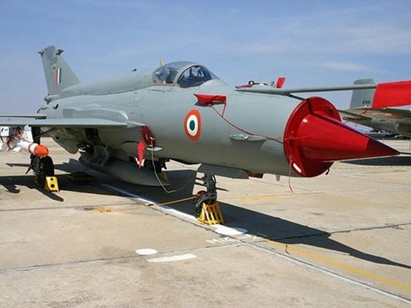 Despite 400 crashes 200 pilots martyred MiG-21 can remain in IAF for next 3 years know why