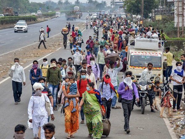 Migrant Laborers: पंजाब, महाराष्ट्र हो या राजस्थान तस्वीर एक जैसी, प्रवासी मजदूरों का छलका दर्द