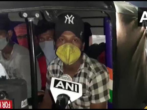 'नीतीश कुमार कुछ नहीं करेंगे', बिहार सरकार पर फूटा एक प्रवासी का गुस्‍सा