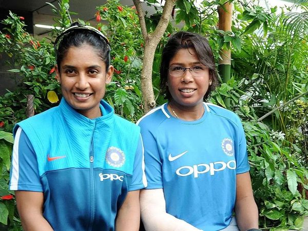 mithali raj and Jhulan Goswami