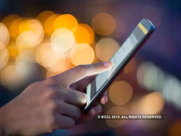 1GB Daily Data: प्रीपेड ग्राहकों के लिये खुशखबरी, यहां जानें किसकी सेवा सबसे बेहतर