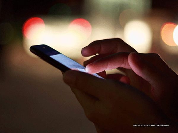 After JIO Vodafone company users also getting 2 GB data per day