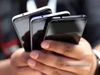 Mobile Phnone costilier: मोबाइल के शौकीनों के लिए बुरी खबर, चुकाने पड़ेंगे ज्यादा कीमत
