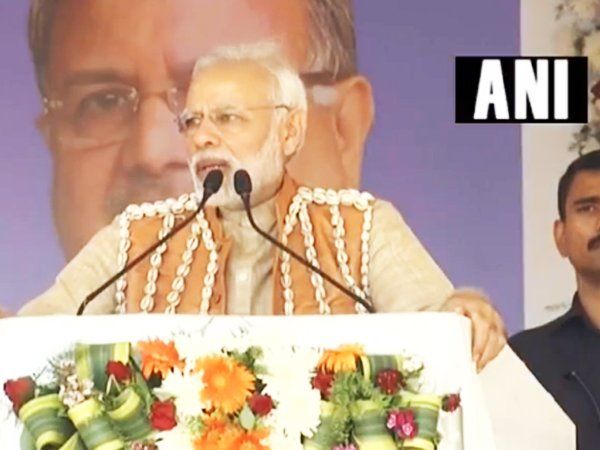 PM Modi in Gorakhpur