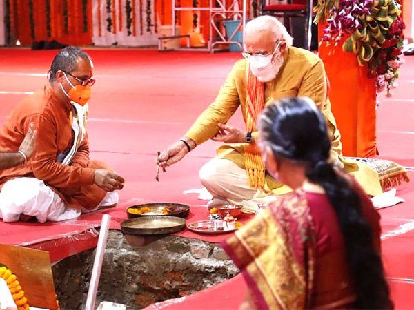 PM Modi is the first Prime Minister to visit Ramjanmabhoomi today made 3 records by performing bhoomi pujan for ram mandir in ayodhya
