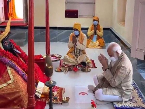 सामना में शिवसेना ने कसा तंज, पीएम मोदी का बांग्लादेश दौरा बंगाल में सियासी फसल काटने की कोशिश