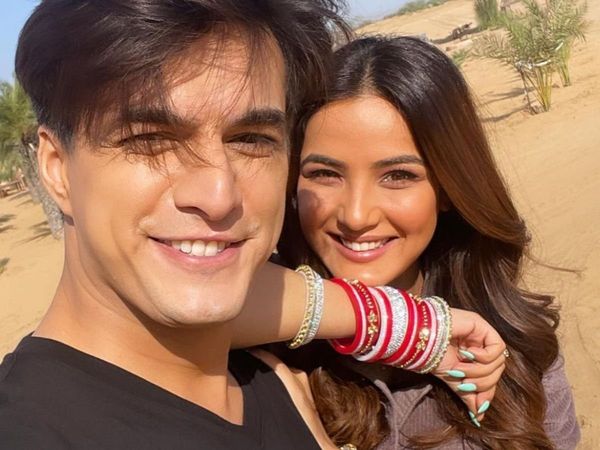 Mohsin Khan and Jasmin Bhasin, music video