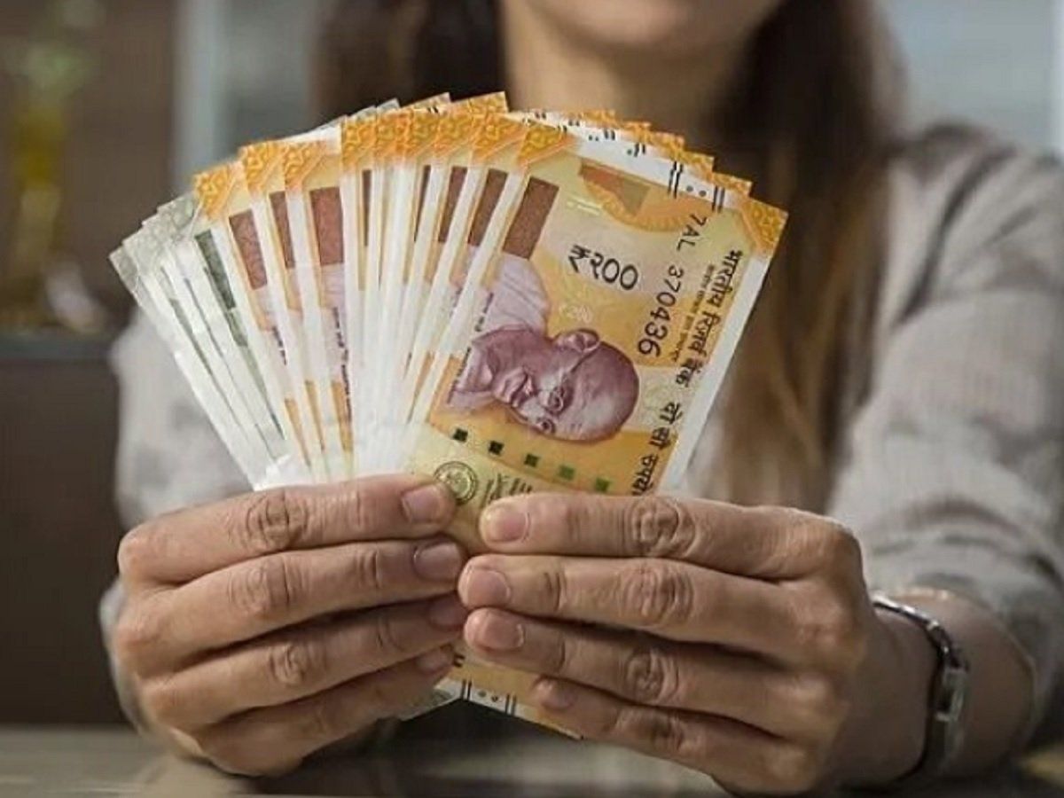 कोरोना काल में बदला भारतीयों का रुख, गैर-जरूरी खर्च बंद कर बचत की योजना बना रहे
