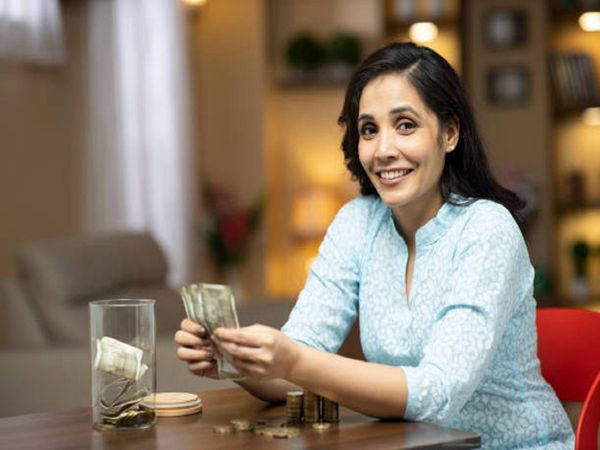 how much interest you get on savings account by banks