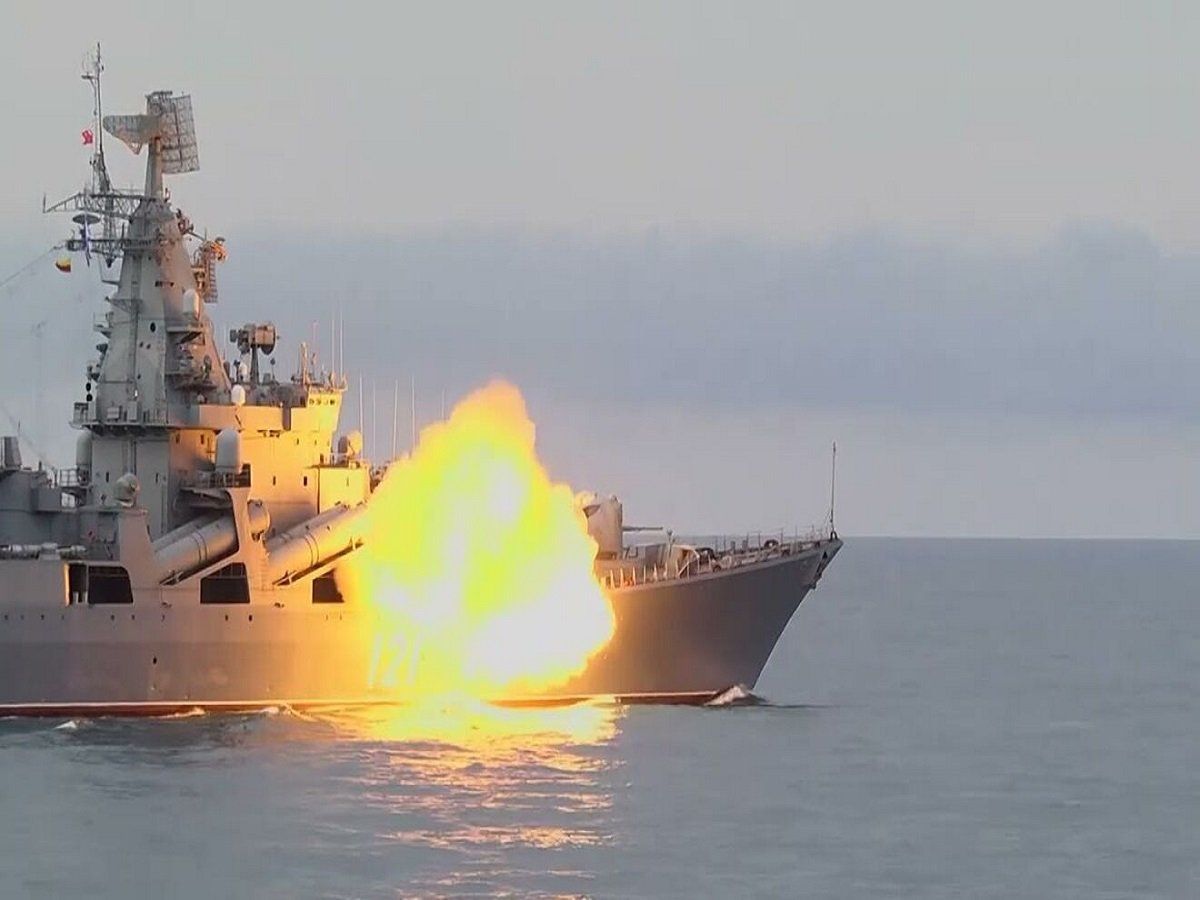 Ukraine Claims To Destroy Russian Warship Moskva, Know How Big The ...