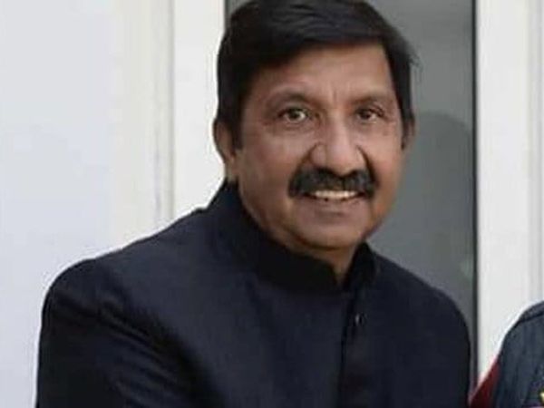 Now presiding officers compaing for political parties says Mukesh agnihotri 