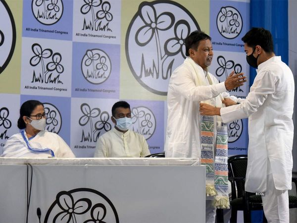 BJP के लिए बड़ा झटका, ममता बनर्जी के लिए बड़ी 'जीत' है मुकुल राय की TMC में वापसी