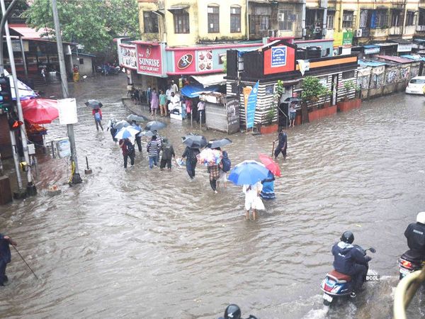 Monsoon knocks in Maharashtra trains in Mumbai traffic affected see pics and video