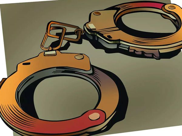 2 TV actress Saavdhan India and Crime Patrol Fame arrested by Mumbai Police in robbery case