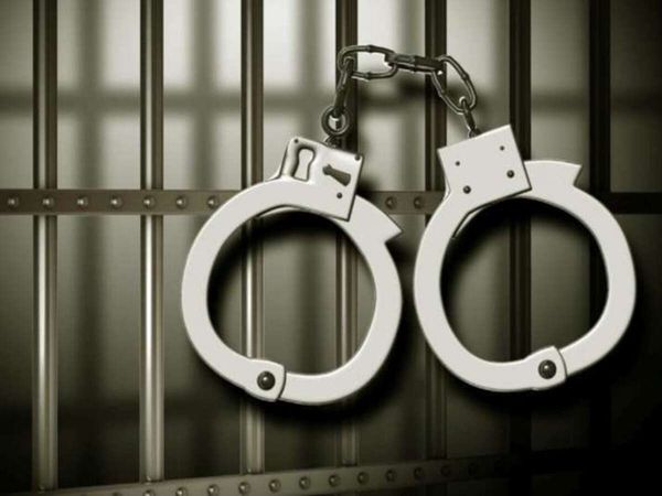 Arrested for spreading rumors of bomb in train