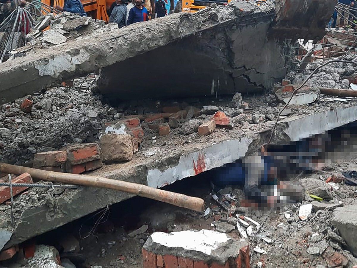 मुरादनगर हादसा: हादसे के बाद मलबे में दबे रहे लोगों ने सुनाई आपबीती, करीब से मौत को देखकर आए