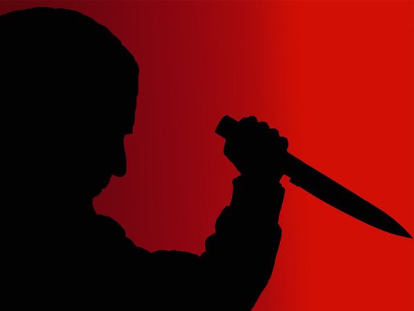 girl throat cut Khandwa