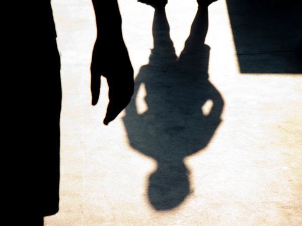A man beheads wife and 5 children in Bihar, 3 sons and a daughter die