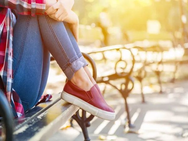 Muslim girl pushed out of house for wearing jeans instead of burqa