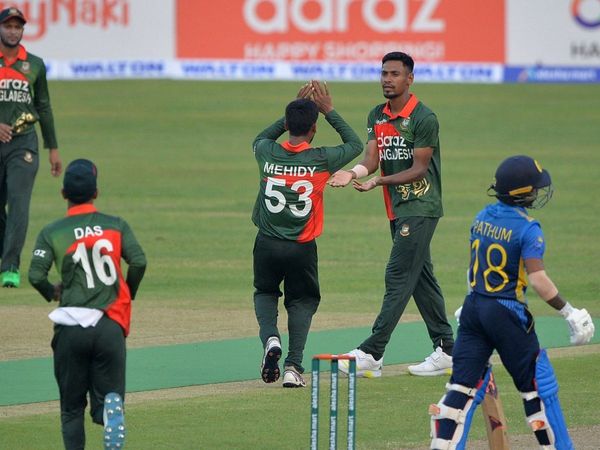 bangladesh beat sri lanka in 1st odi