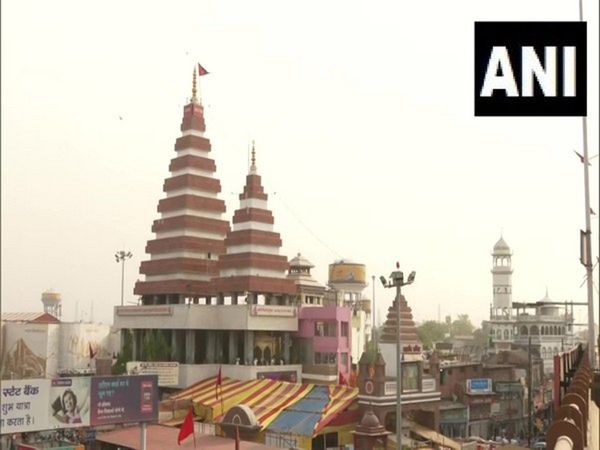 Temple shuts down loudspeaker during Azaan, mosque also respects devotees in Patna