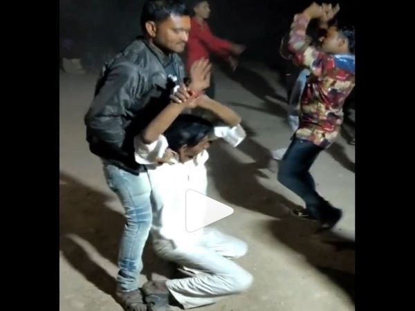 viral dance video man dance on nagin song funny video goes viral