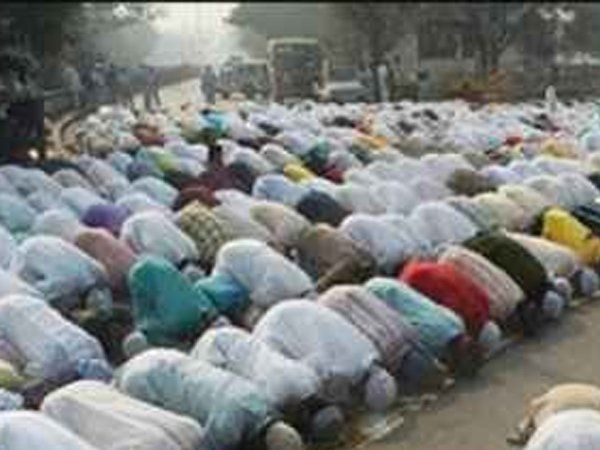 Uttar Pradesh : Yogi government bans mass namaz and open Qurbani on Bakrid