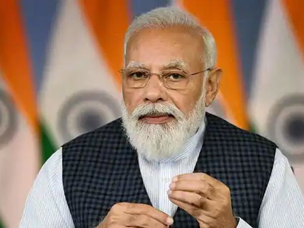  PM Modi's tweet on 'Har Ghar Tiranga' campaign, sparks political controversy Congress attacks government 