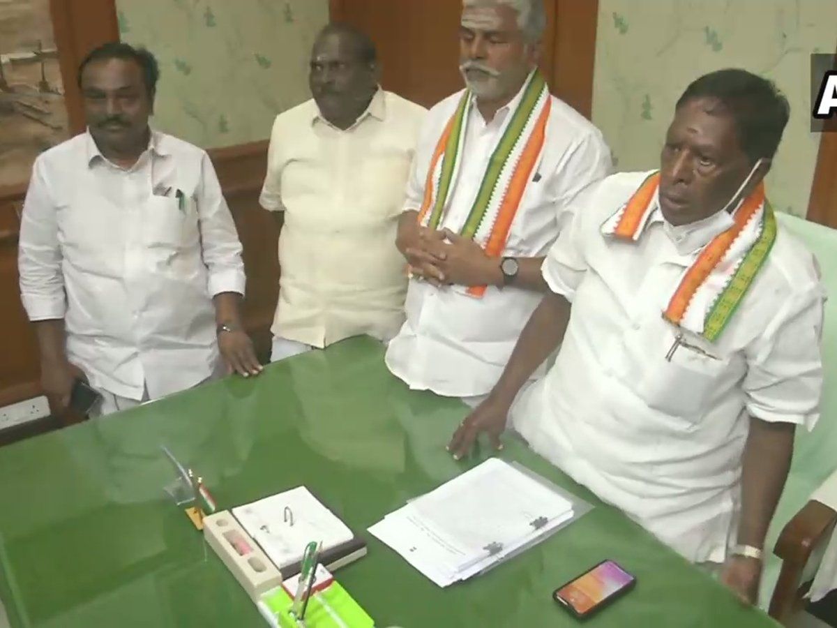 Puducherry : कांग्रेस के हाथ से फिसला पुडुचेरी, फ्लोर टेस्ट में बहुमत साबित नहीं कर पाए नारायणसामी